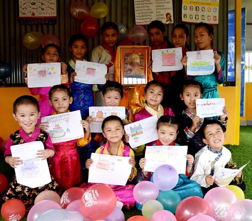 May be an image of 13 people, child, people standing, balloon and indoor